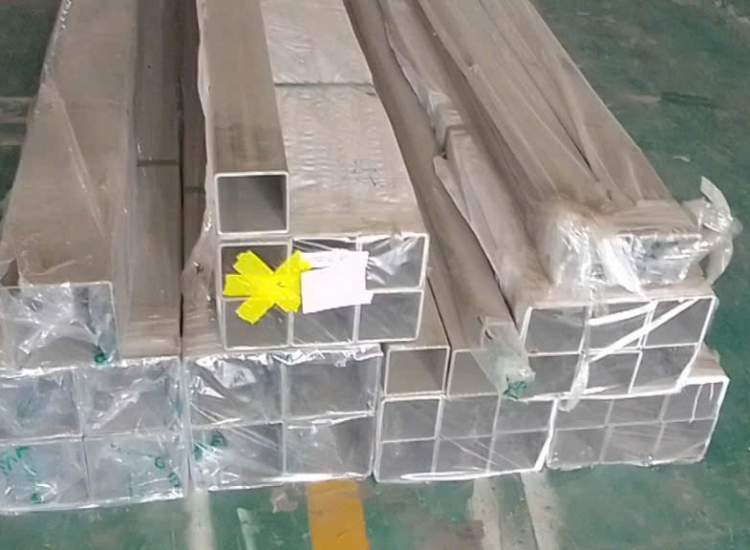 HỘP VUÔNG INOX 304/316 70 x 70 x 4.0MM