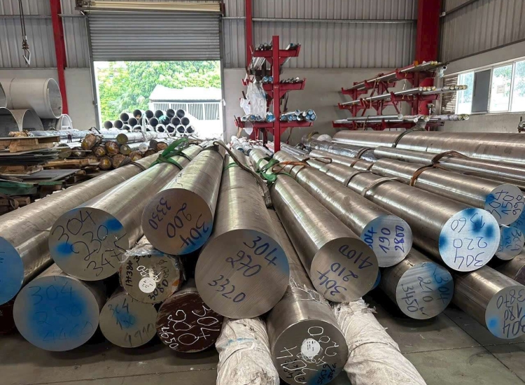 LÁP TRÒN ĐẶC 304 / 304L - PHI 500MM|STAINLESS STEEL 304/304L ROUND BAR , Diameter 500mm