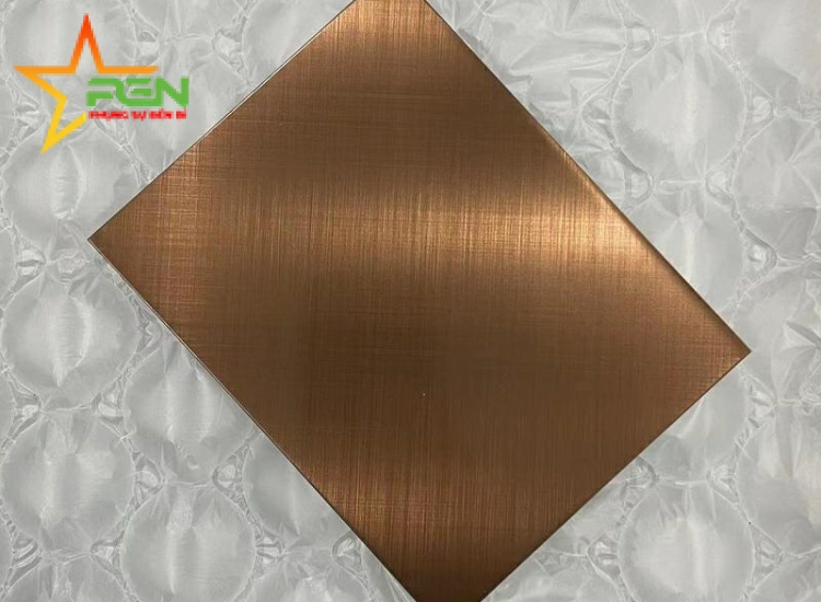TẤM INOX XƯỚC CHÉO MÀU NÂU