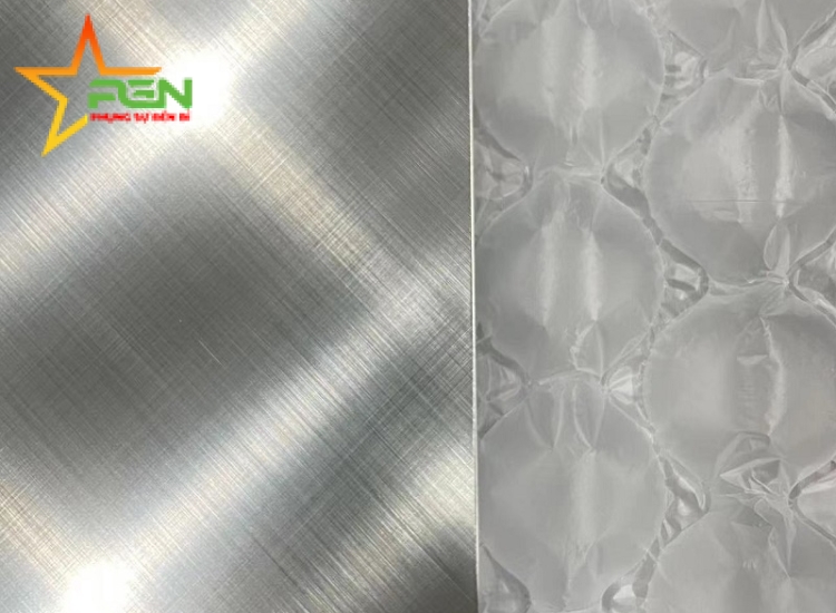 TẤM INOX XƯỚC CHÉO MÀU TRẮNG