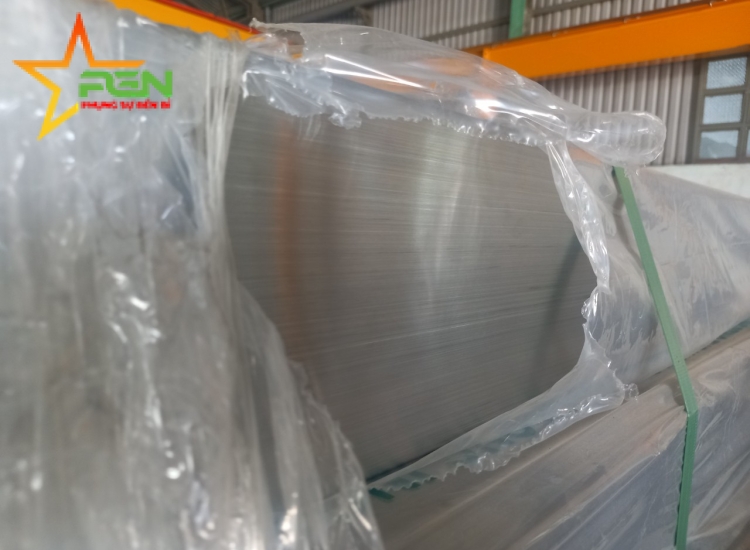 HỘP VUÔNG INOX 304 - 200*200*6.0MM