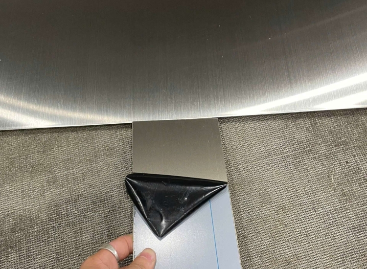 TẤM INOX XƯỚC HL MÀU GHI