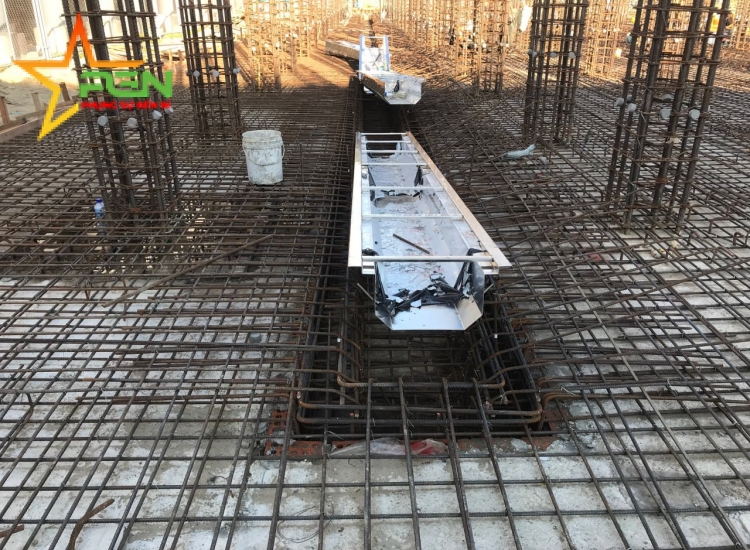 CHẾ TẠO SẢN PHẨM MÁNG THU NƯỚC GUTTER VÀ NẮP ĐẬY GRATING INOX DÀNH CHO CÁC NHÀ MÁY THỰC PHẨM , BIA , RƯỢU, NƯỚC GIẢI KHÁT
