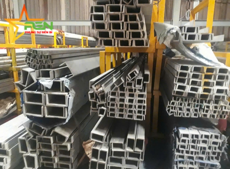 U ĐÚC INOX 304 - 150 x 75 x 7.0 x 6M