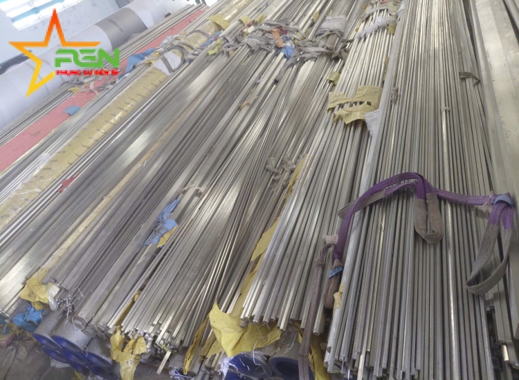 THANH LA ĐÚC 304 SỌC XƯỚC : 30 x 4.0 x 6000MM/HL- LẬP LÀ INOX/Stainless Steel Flat Bar
