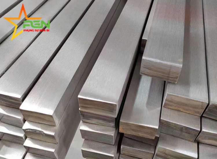 THANH LA ĐÚC 304 SỌC XƯỚC : 40 x 6.0 x 4000/6000MM/HL- LẬP LÀ INOX- Stainless Steel Flat Bar