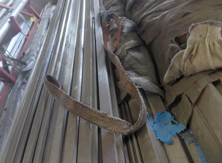 THANH LA ĐÚC 304 SỌC XƯỚC : 70 x 8.0 x 4000/6000MM/HL- LẬP LÀ INOX - Stainless Steel Bar Flat